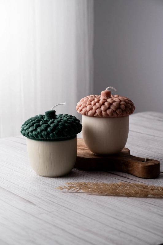 Large Autumn Acorn Candle - Best Brushes