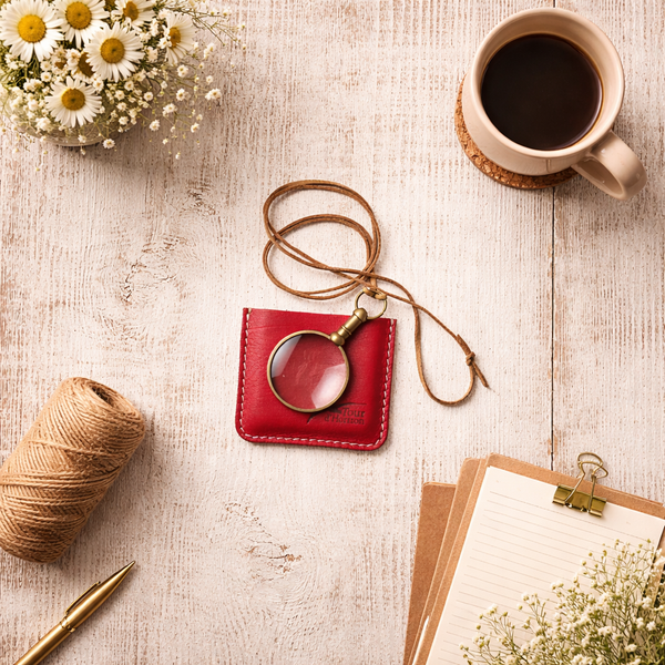 Field Pocket Magnifier – Hand-Stitched Leather