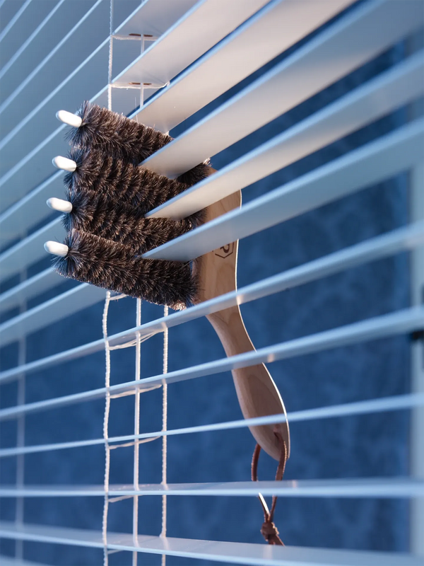 Venetian Blind Brush